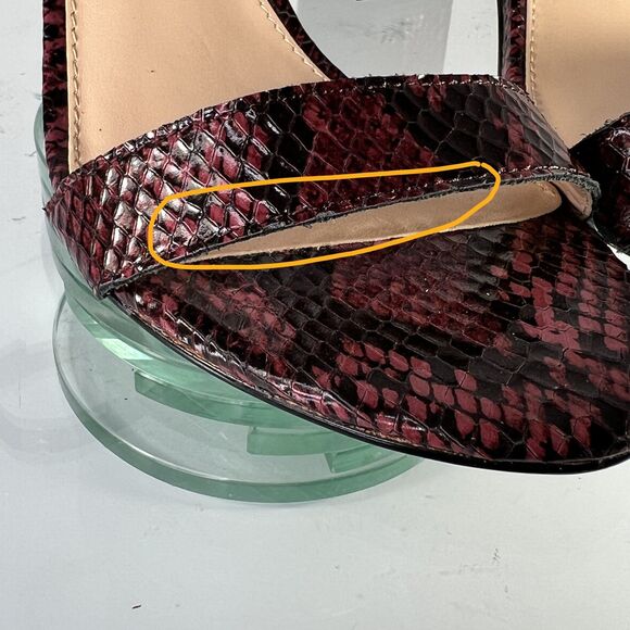 Vince Camuto Beah Sandal Red Black Leather Snake Print Ankle Strap - Picture 2 of 9